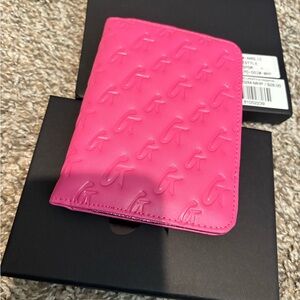 Glamaholic Passport Holder